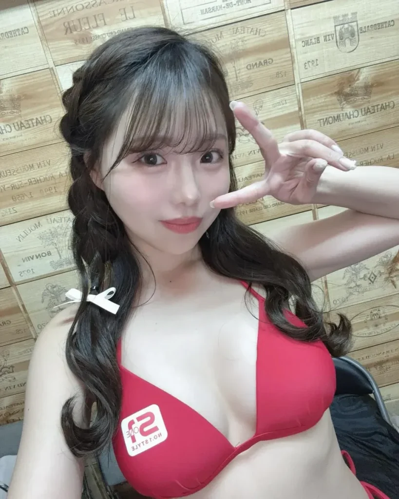 Hime Hayasaka ฮิเมะ ฮายาซากะ